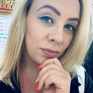 Meet your Posher, Shelby